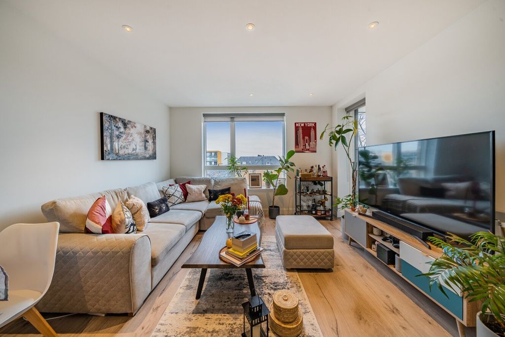 Property photo 1 of 12 Picture No. 17