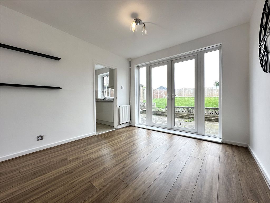 Property photo 3 of 17 Picture No. 14