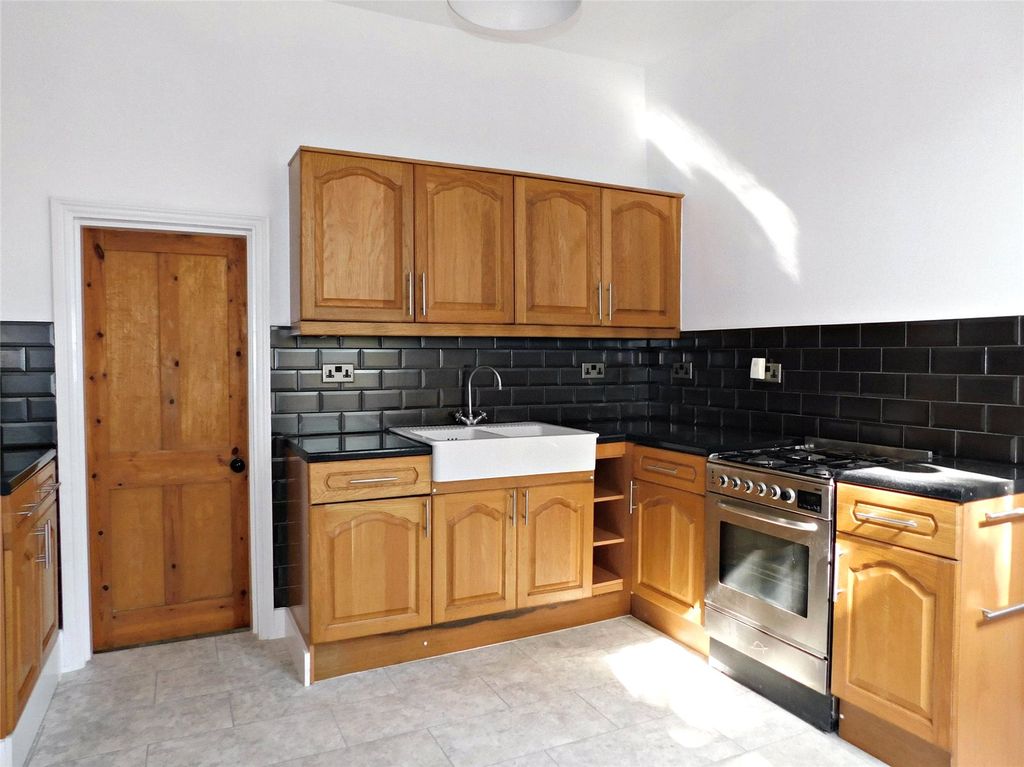 Property photo 3 of 11 Picture No. 08