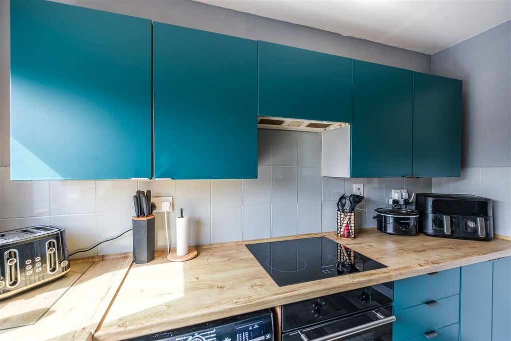Property photo 3 of 19 King Street-17.Jpg