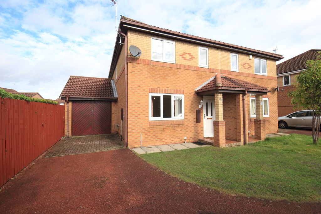Property photo 1 of 10 External