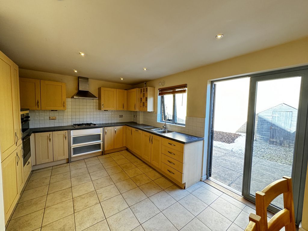 Property photo 3 of 13 Gallery