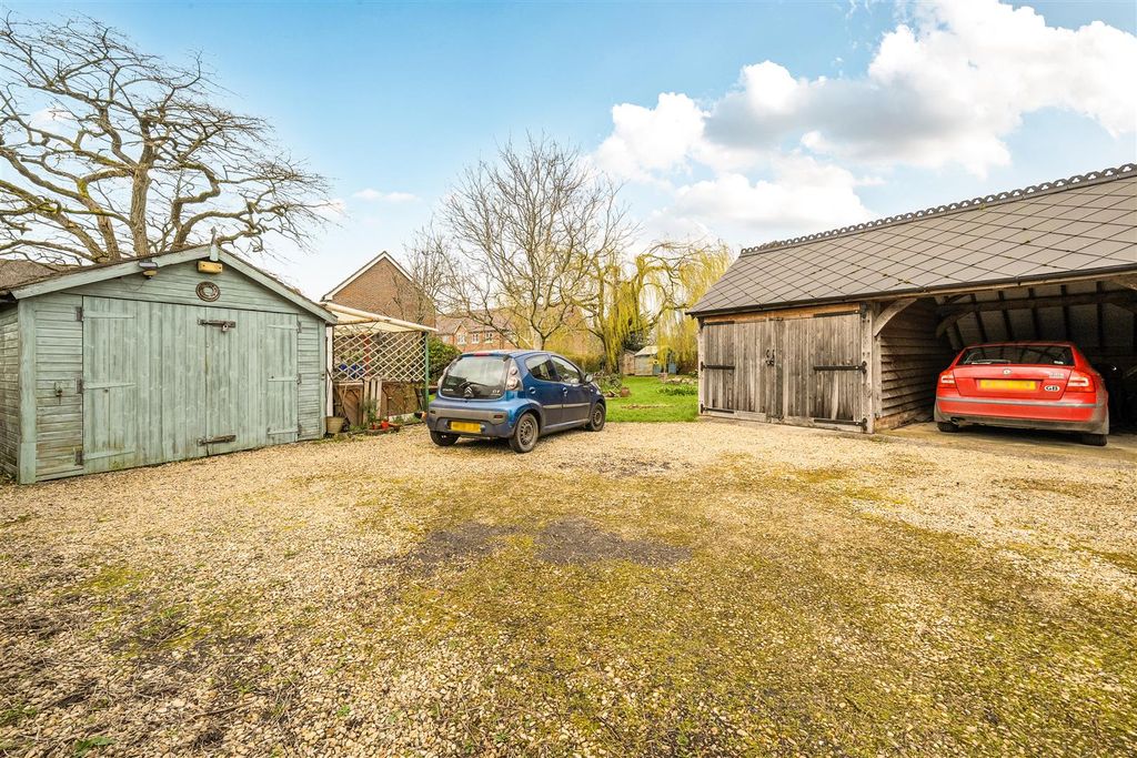 Property photo 3 of 23 1417693-20-69B3Ff75319Ed.Jpg