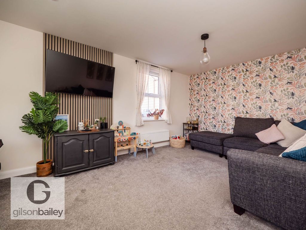 Property photo 3 of 21