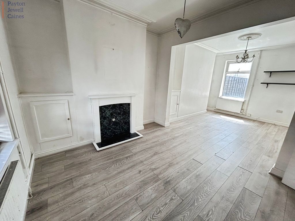 Property photo 2 of 9 Not Specified