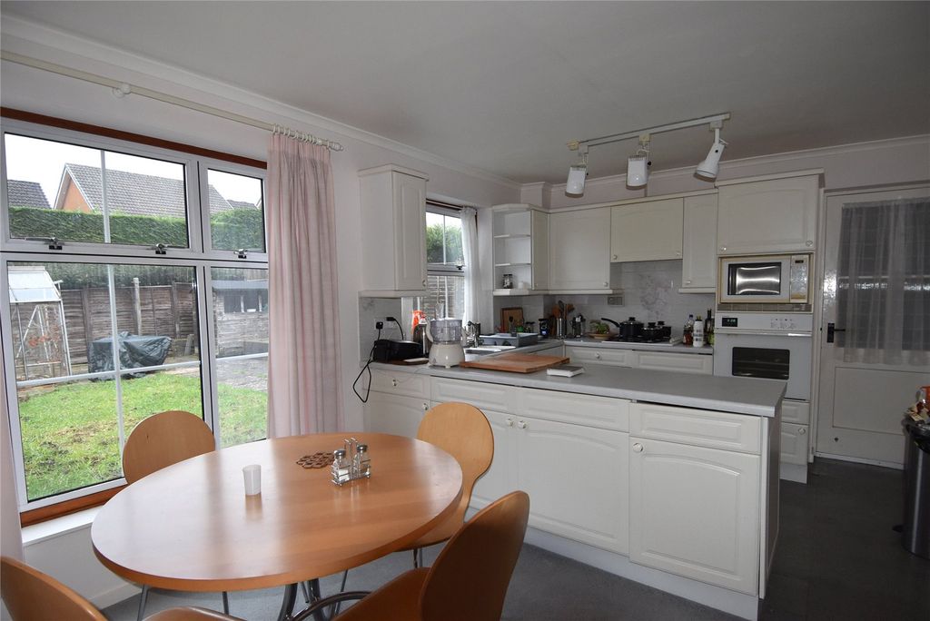 Property photo 2 of 8 Picture No. 05