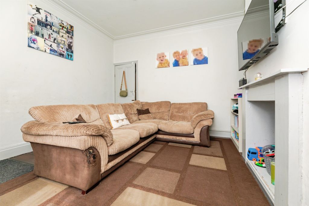 Property photo 3 of 13