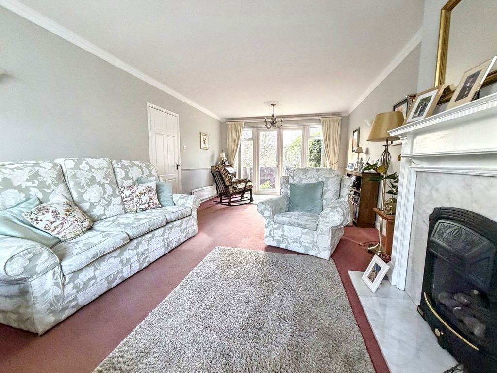 Property photo 2 of 30