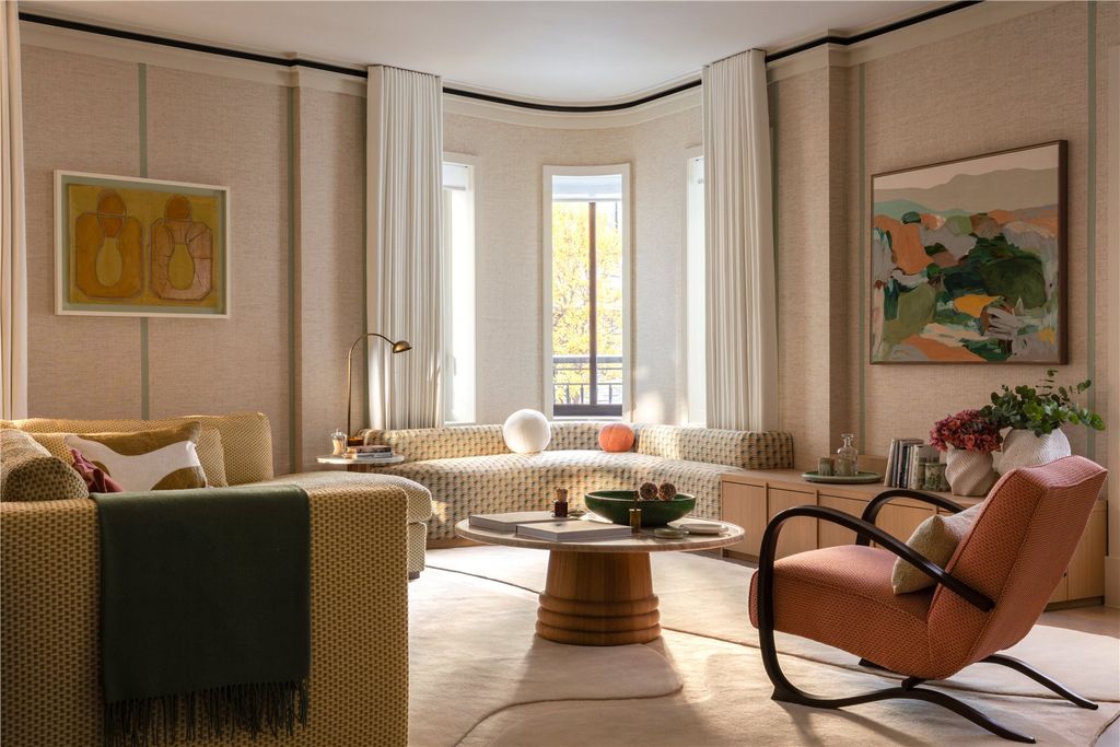 Property photo 1 of 18 Reception Room