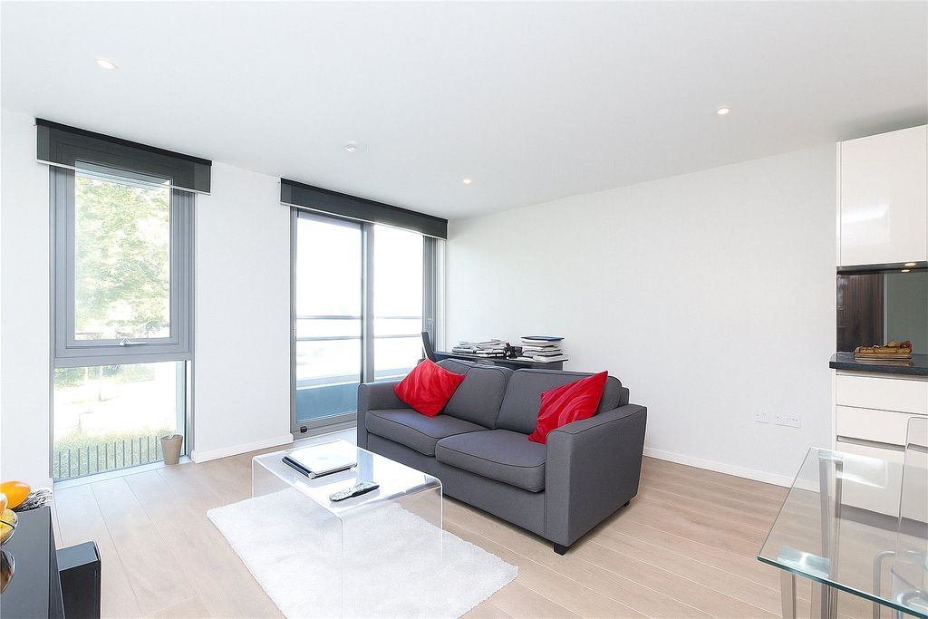 Property photo 2 of 12 Reception Room