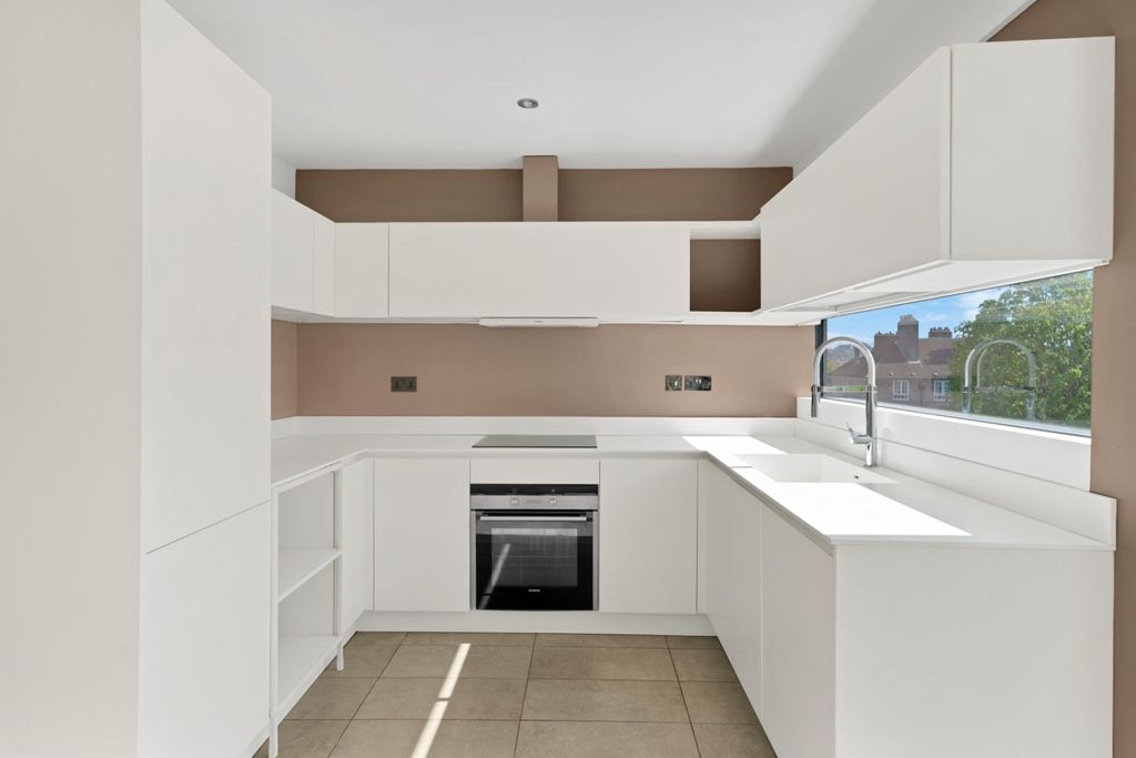 Property photo 3 of 17 Dsc02172.Jpg