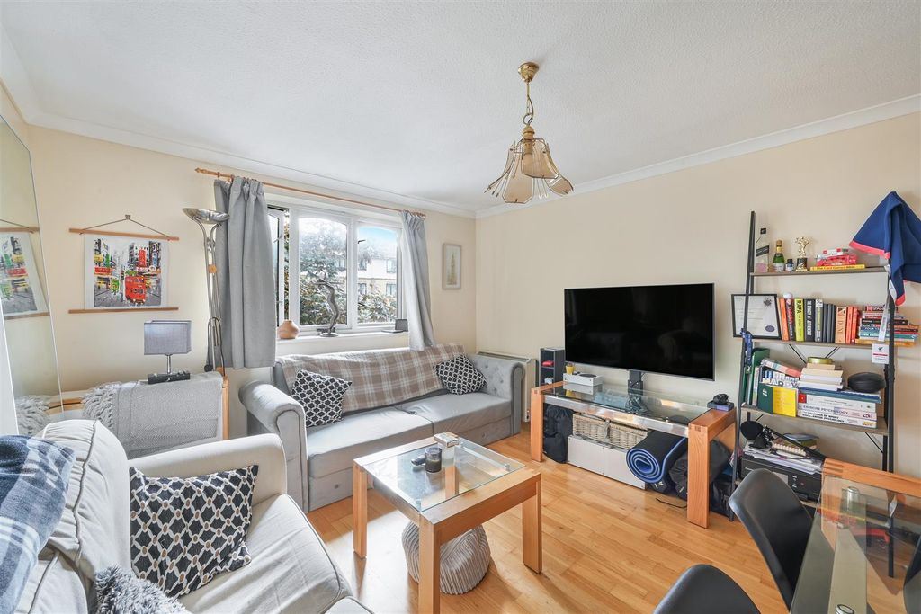 Property photo 3 of 13 3.Jpg