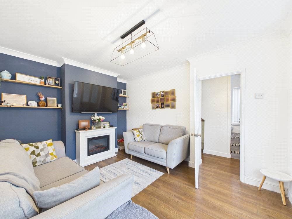 Property photo 2 of 21 Picture No. 12