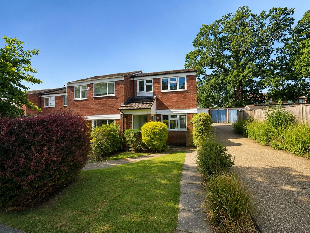 Property photo 1 of 11