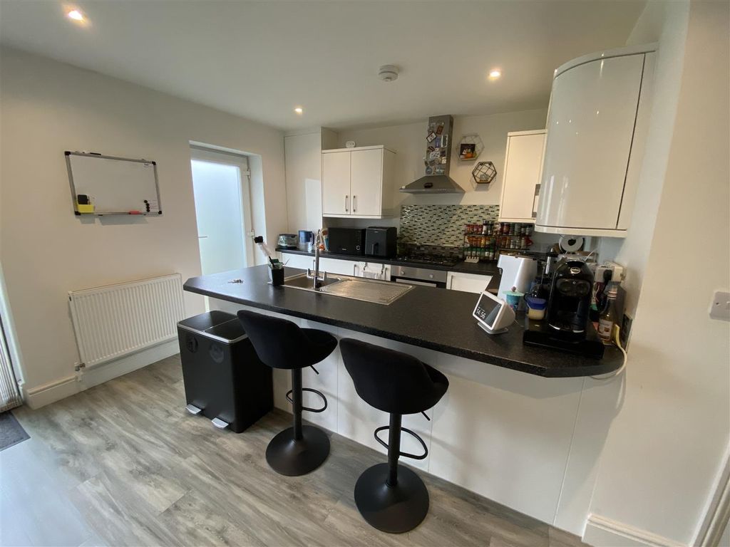 Property photo 3 of 22 Img_9758.Jpeg