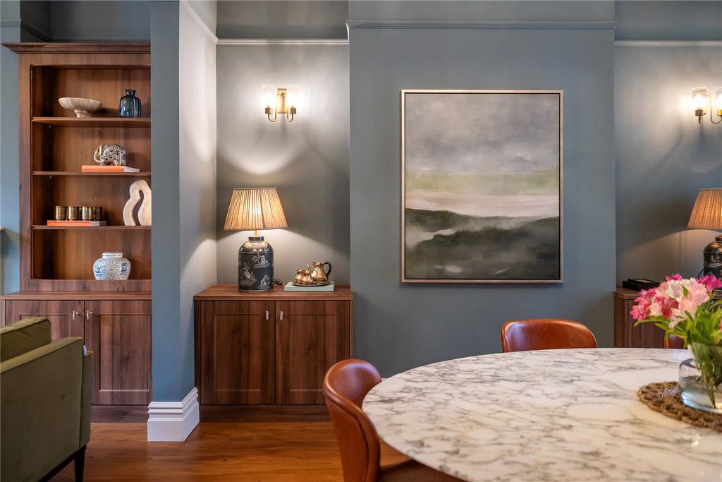 Property photo 3 of 18 Picture 3