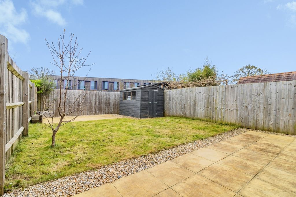 Property photo 2 of 20 Pbox-Img.Jpg