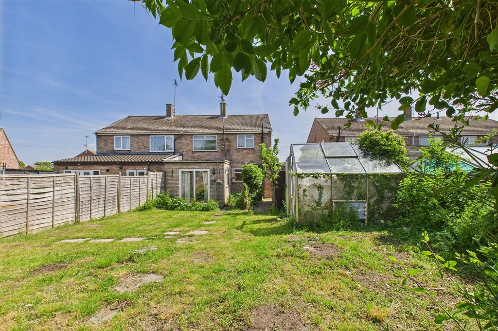 Property photo 2 of 24 Cam02545G0-Pr0396-Still024