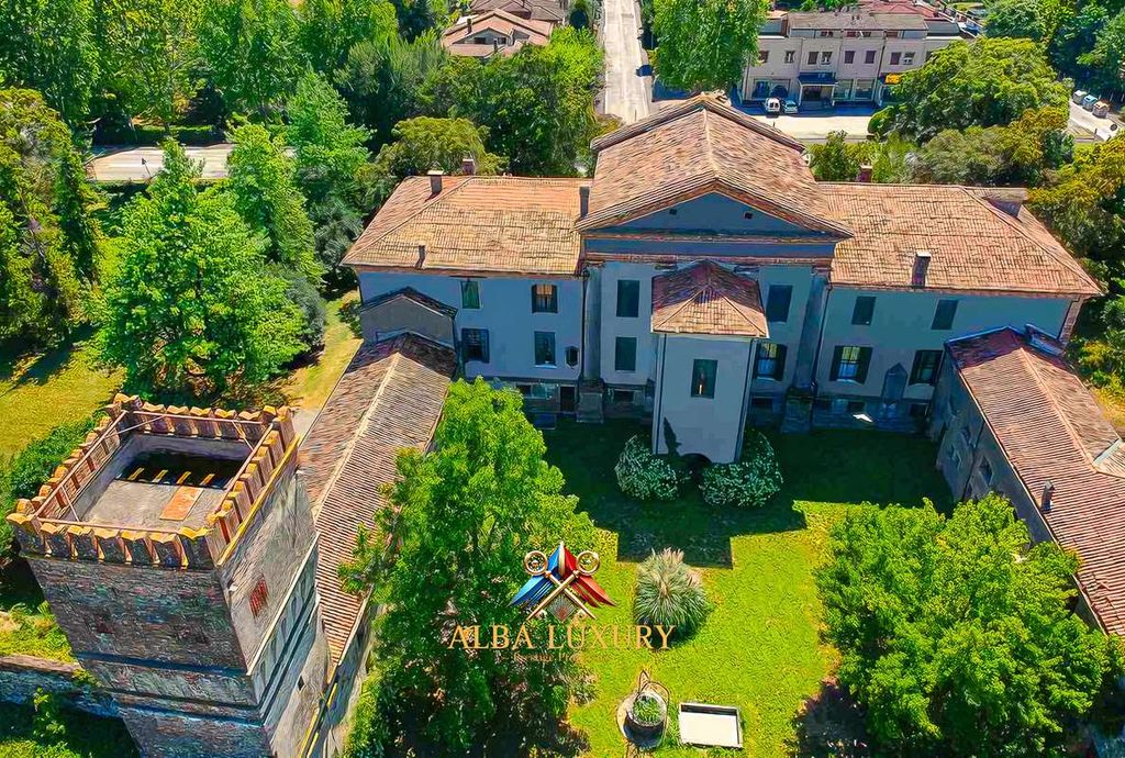 Property photo 3 of 21