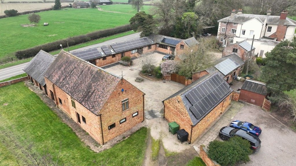 Property photo 1 of 31 Photo 43