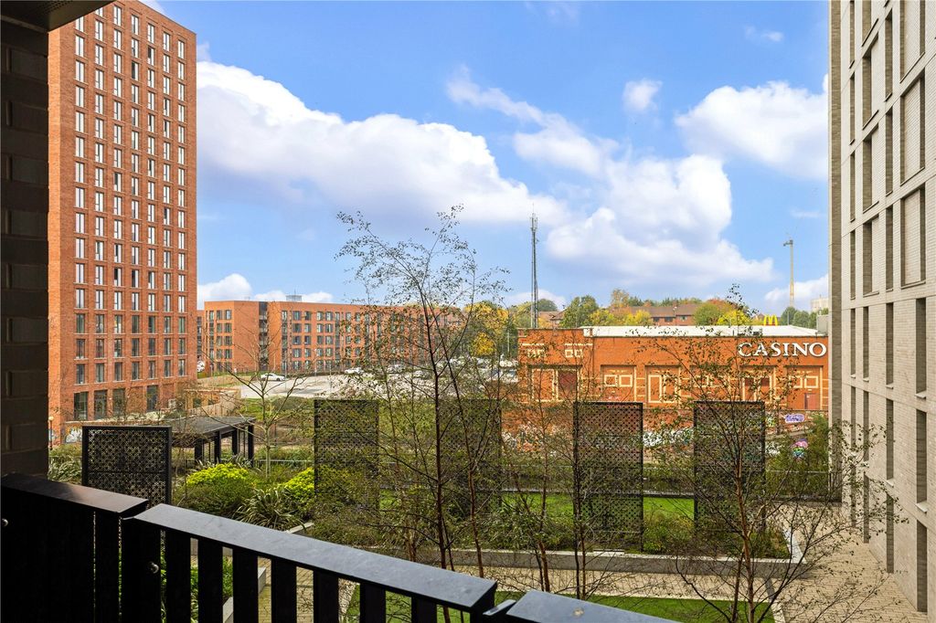 Property photo 3 of 12 Balcony