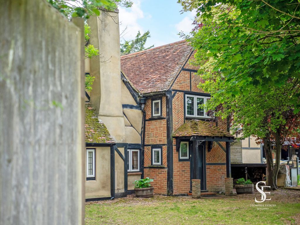 Property photo 1 of 33