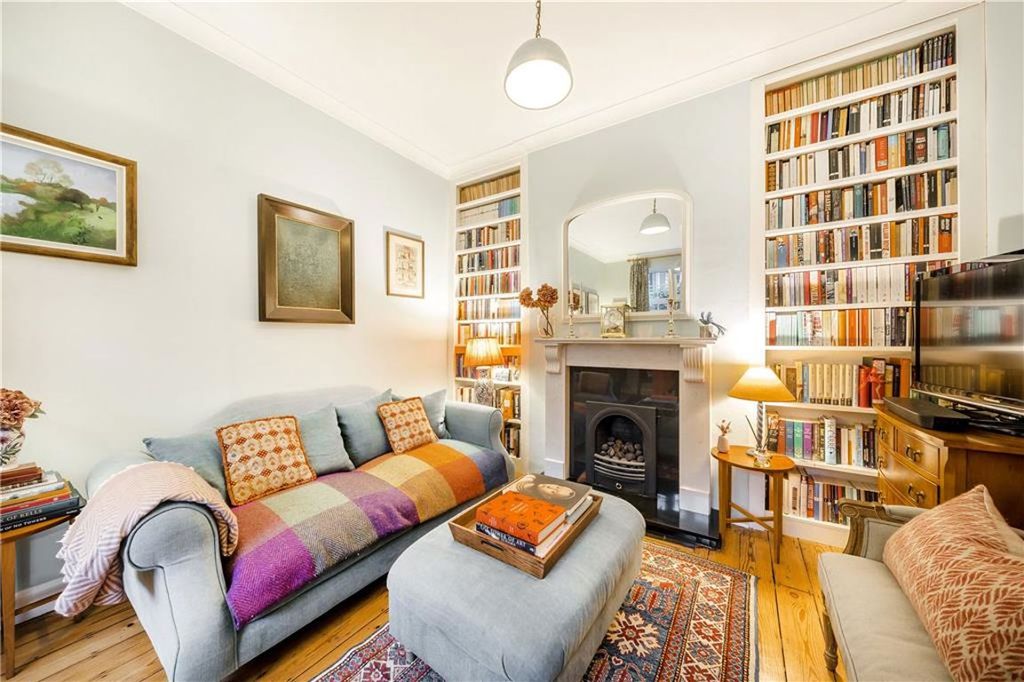 Property photo 1 of 12