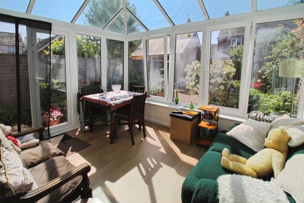 Property photo 3 of 15 Conservatory