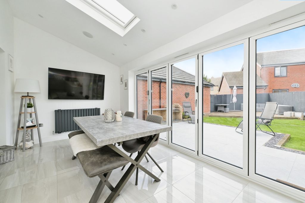 Property photo 2 of 18 Nz9_4230