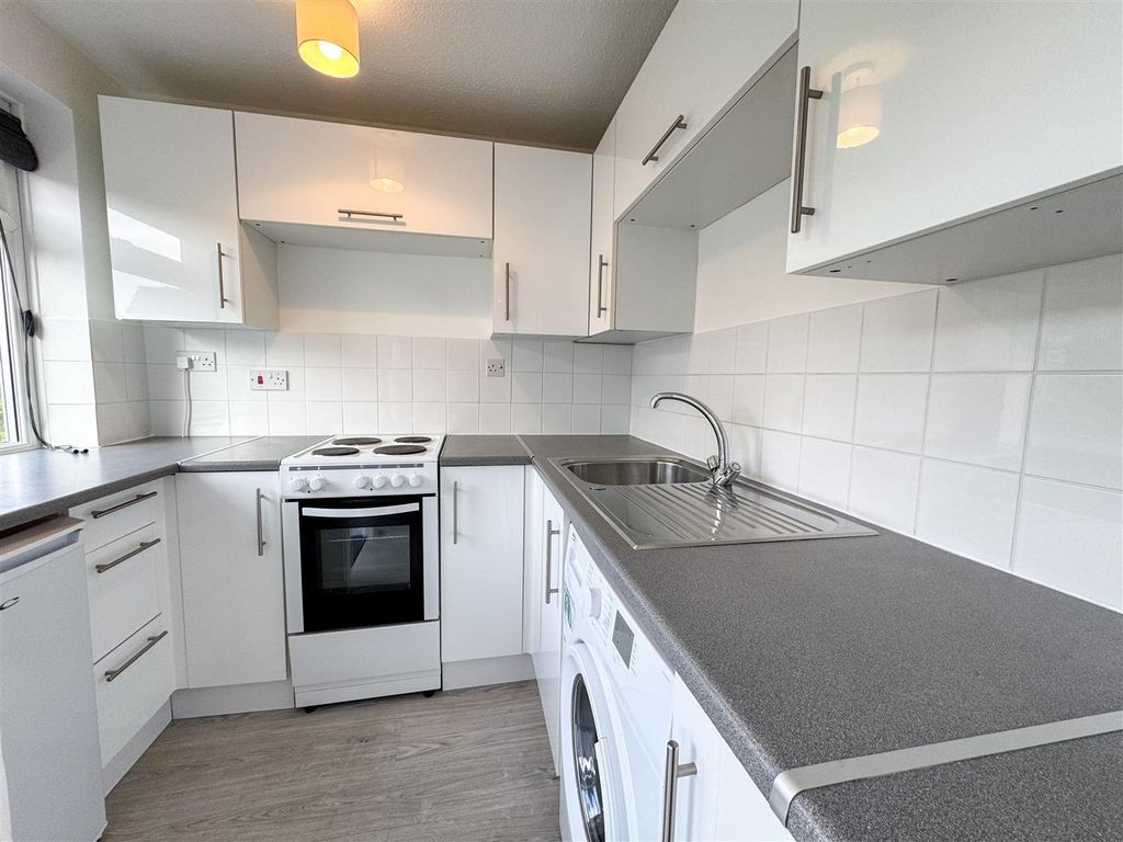 Property photo 2 of 8 6-Image00003.Jpg