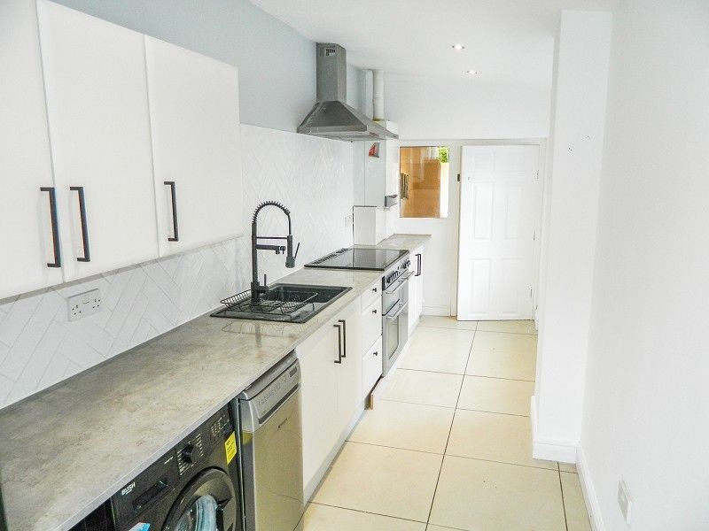 Property photo 3 of 23 2623-Pra11103-10-Raw