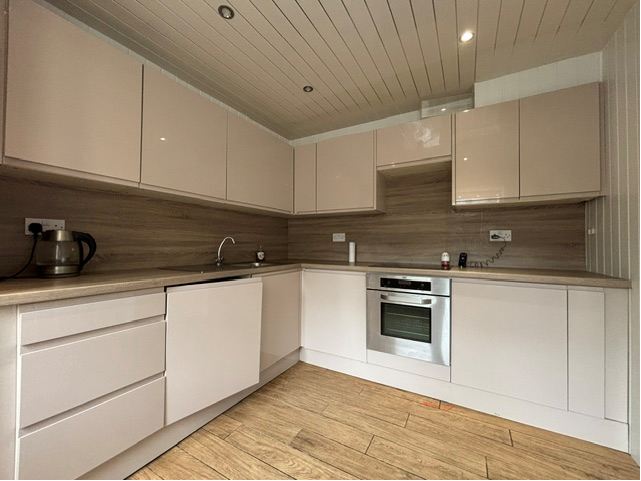 Property photo 2 of 9 Kitchen