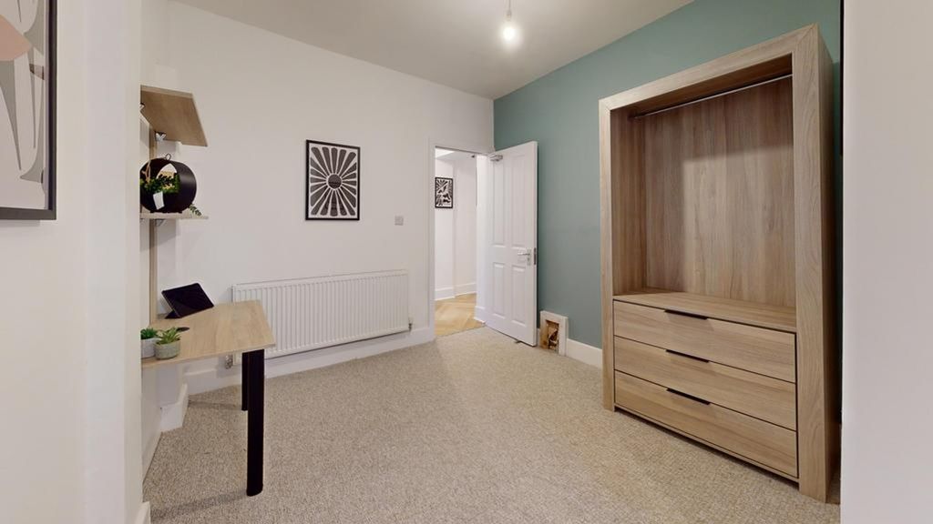 Property photo 1 of 16 A Bright And Tidy Hallway With Stylish Decor, Prov...