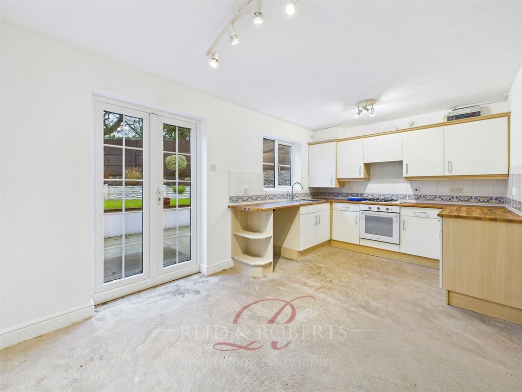 Property photo 2 of 21 Cam03999G0-Pr0211-Still001.Jpg