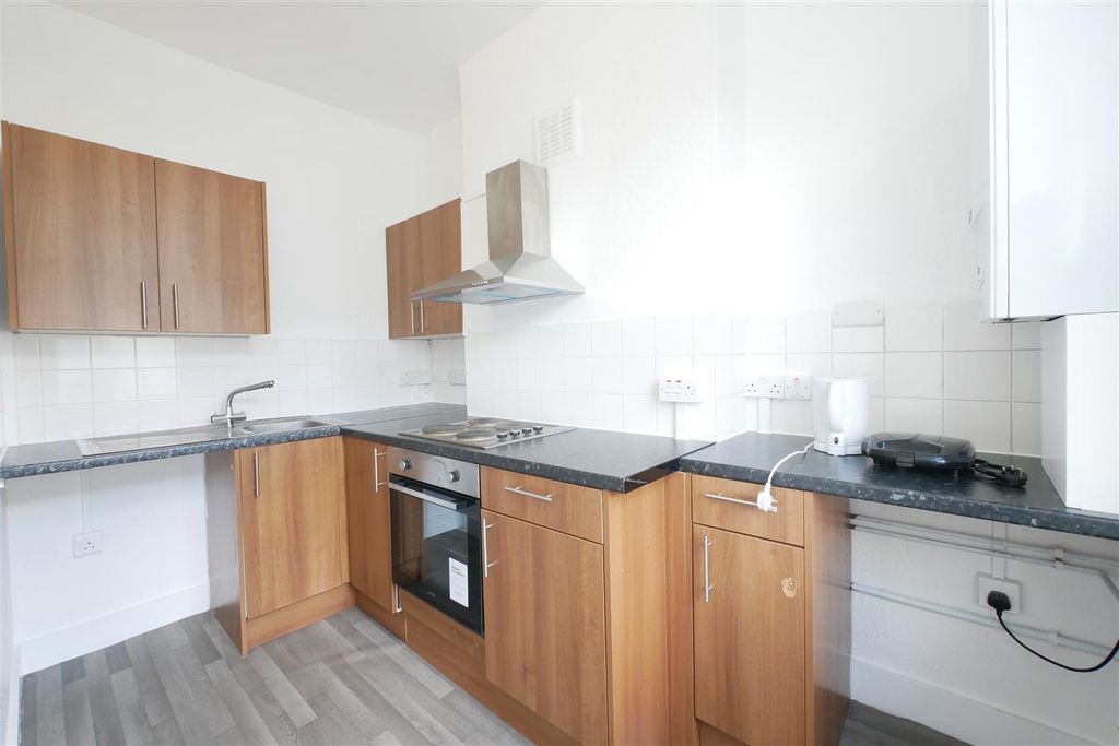 Property photo 2 of 7 P1260191.Jpg