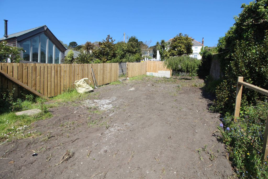 Property photo 3 of 5 Plot