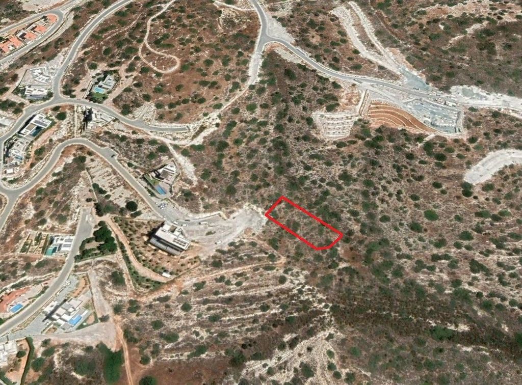 Property photo 1 of 2