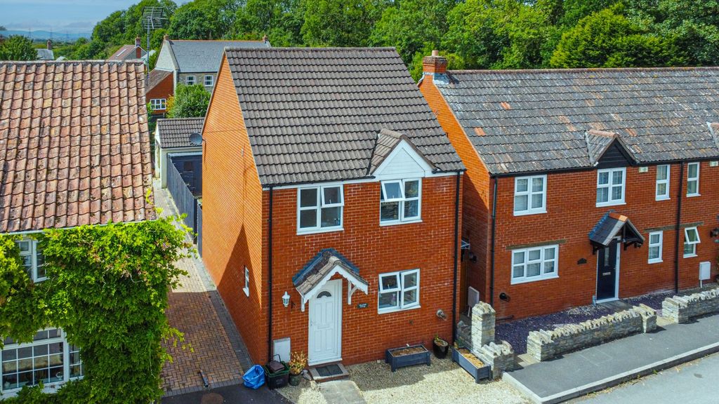 Property photo 1 of 14 4385840