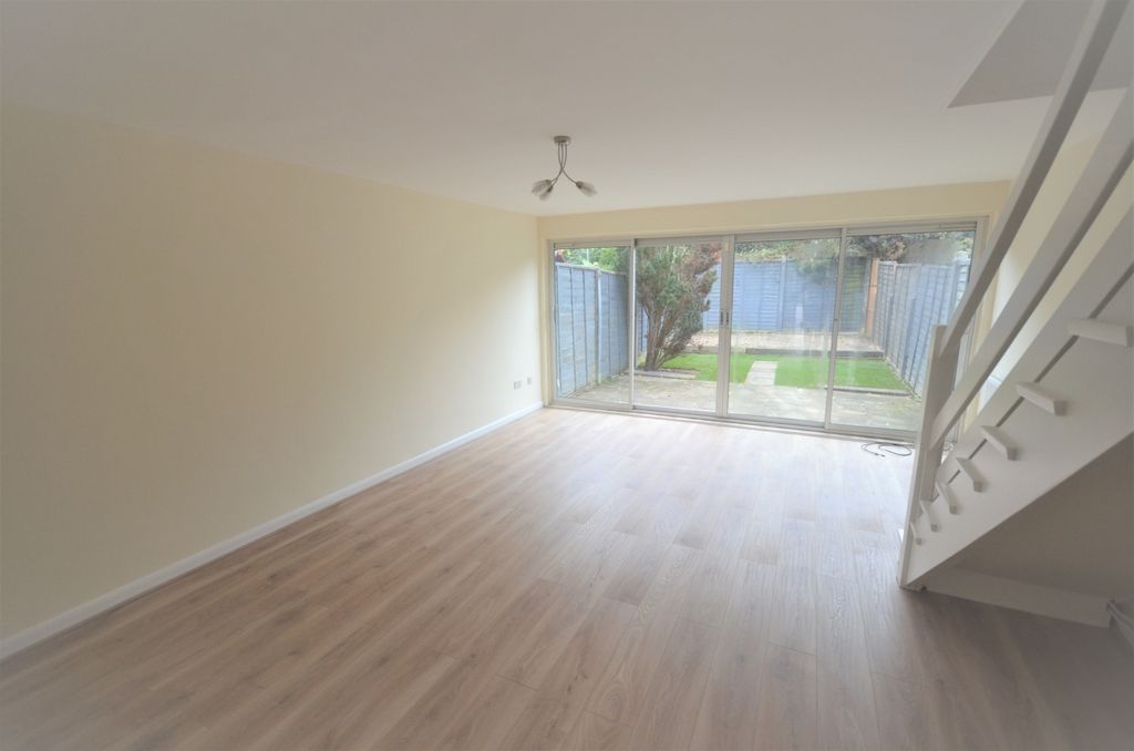Property photo 3 of 14 Gallery