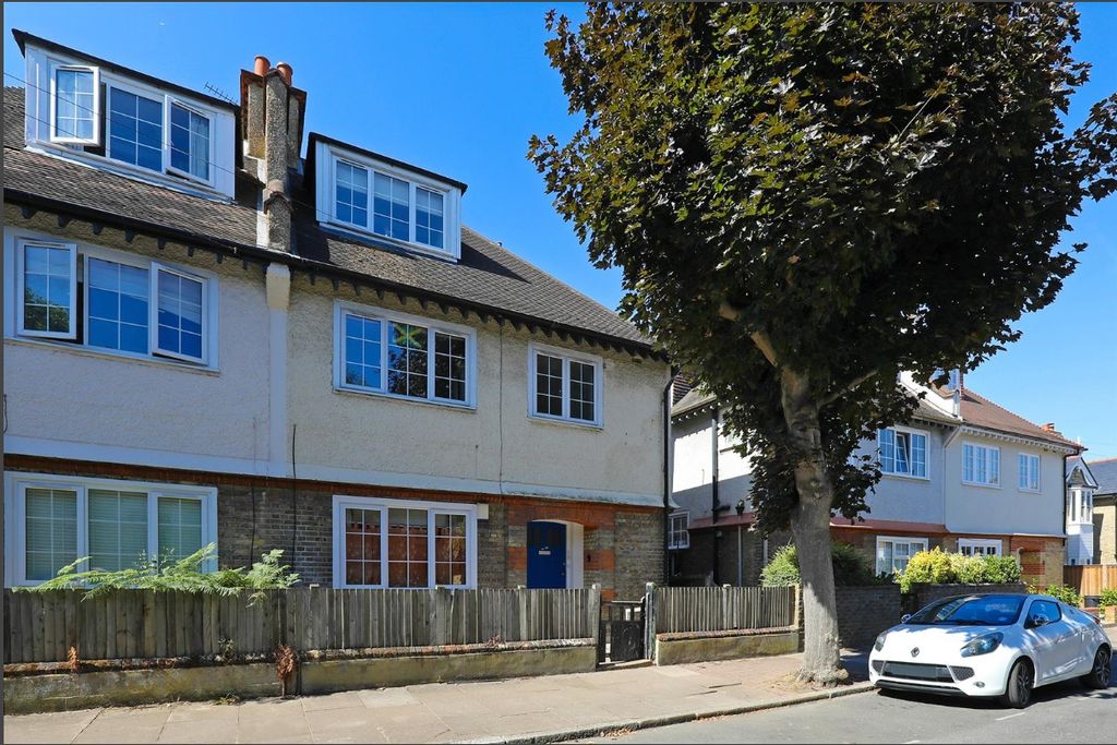 Property photo 1 of 9