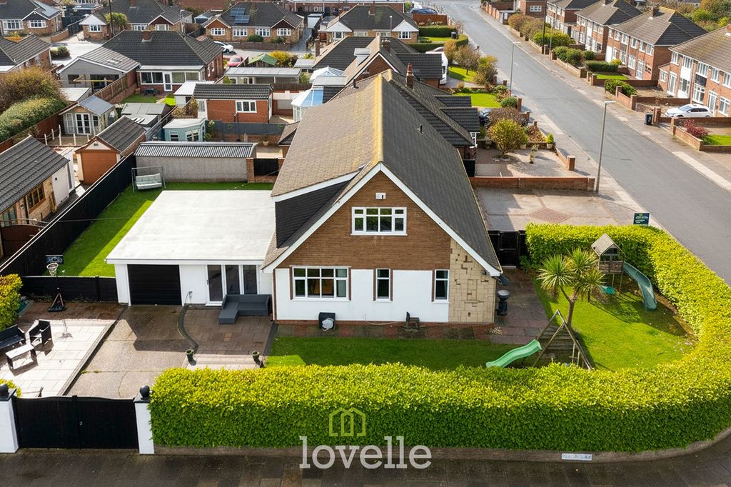 Property photo 3 of 19