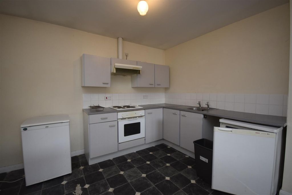 Property photo 2 of 6 3153512