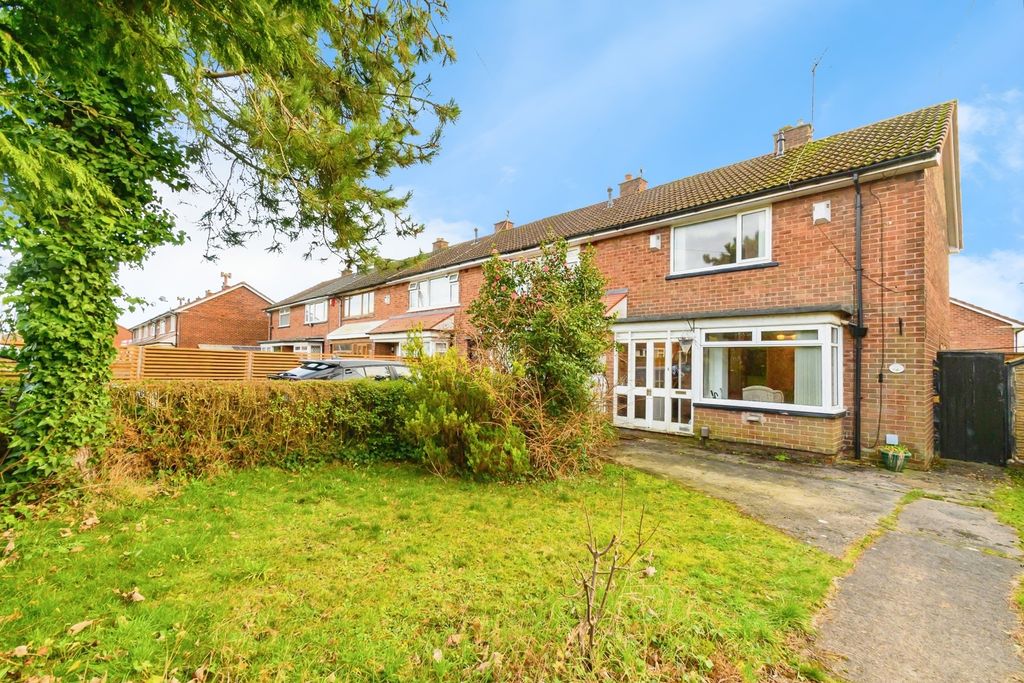 Property photo 2 of 20 Front