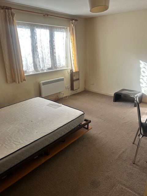 Property photo 2 of 3