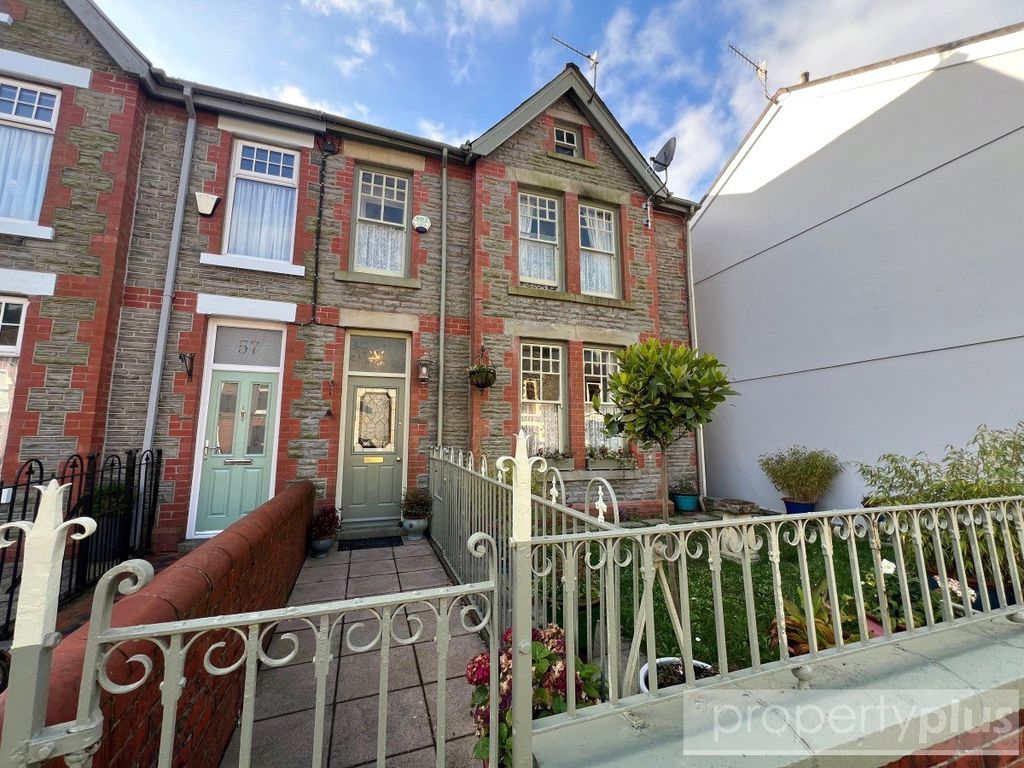 Property photo 1 of 28 Picture No. 02