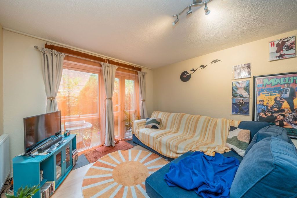 Property photo 2 of 4