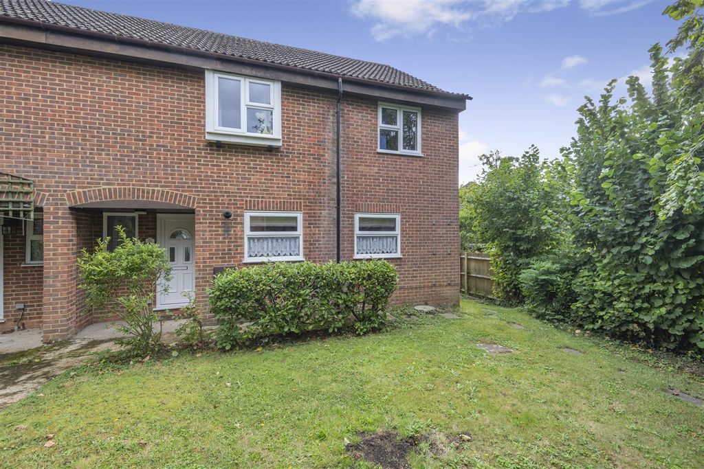 Property photo 1 of 21 8662394-Exterior06.Jpg