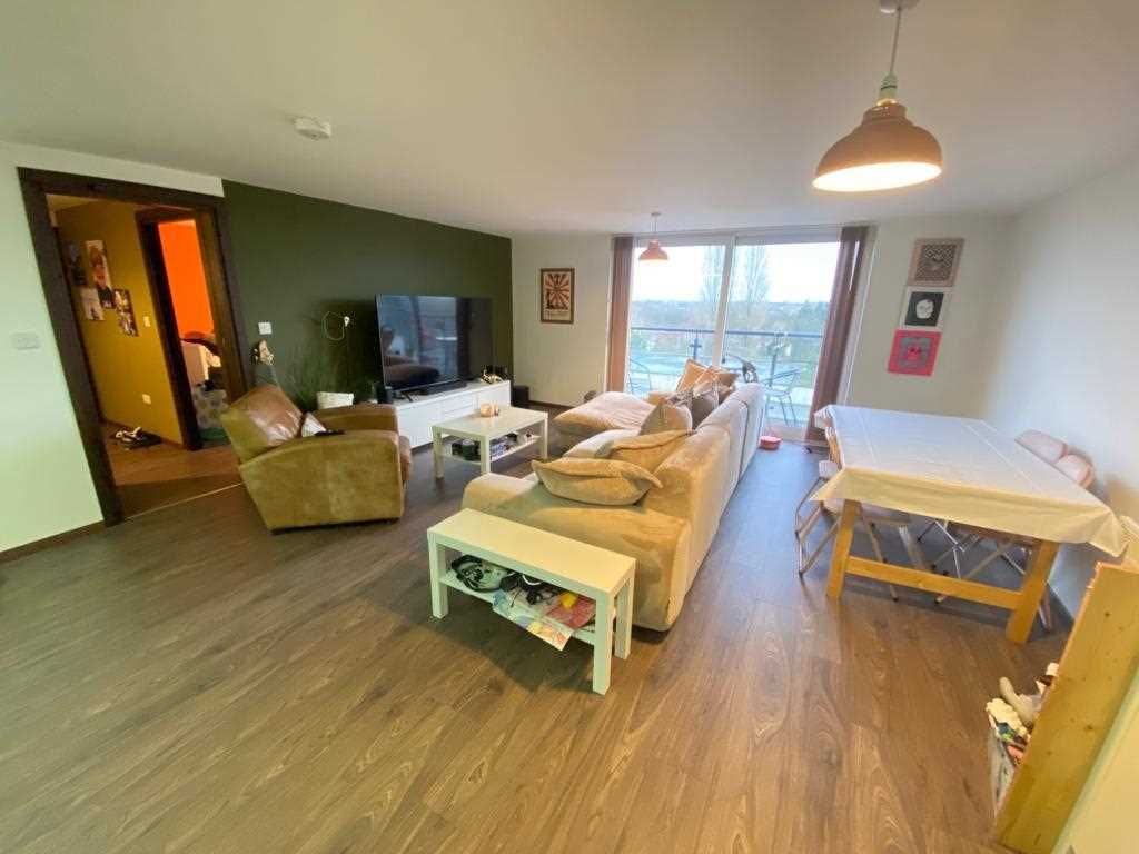 Property photo 2 of 8