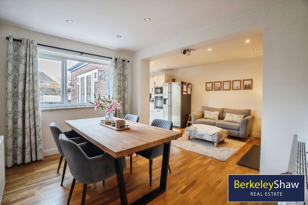 Property photo 3 of 40 Kitchen/Living/Dining