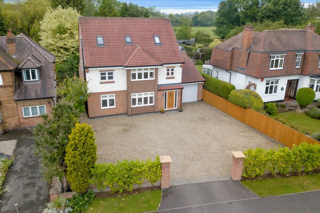 Property photo 1 of 31 Photo 10